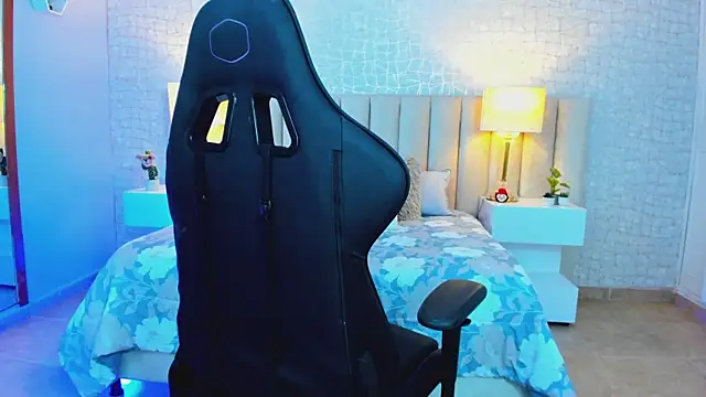 sara parker069 online show from 11, 12, 2024