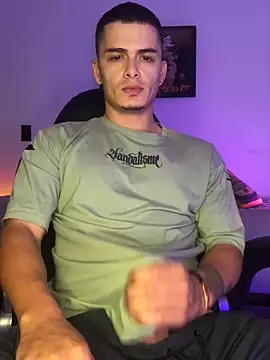 Snapshot of danny_42027 chatting on 19, 12, 2024 danny 42027 online show from 19, 12, 2024