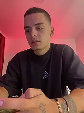 Snapshot of danny_42027 chatting on 2, 2, 2025 danny 42027 online show from 2, 2, 2025