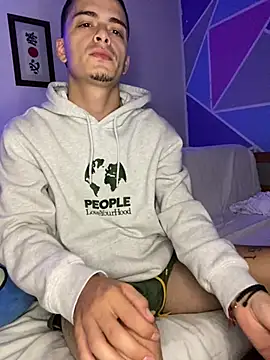 Snapshot of danny_42027 chatting on 28, 2, 2025 danny 42027 online show from 28, 2, 2025