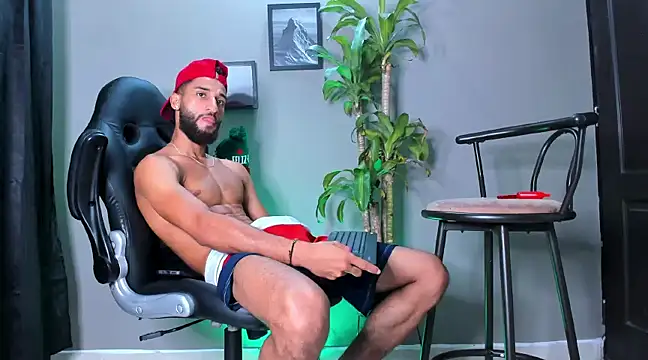 Snapshot of Damian_022 chatting on 5, 12, 2024 Damian 022 online show from 5, 12, 2024