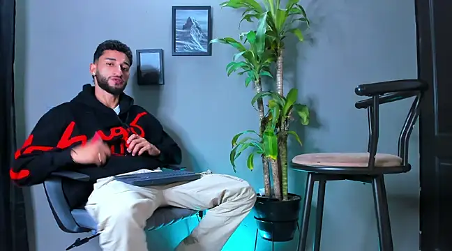 Snapshot of Damian_022 chatting on 19, 2, 2025 Damian 022 online show from 19, 2, 2025