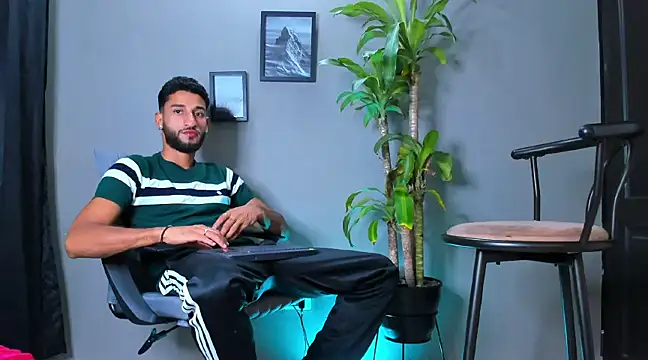 Snapshot of Damian_022 chatting on 19, 2, 2025 Damian 022 online show from 19, 2, 2025