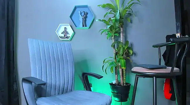 Snapshot of Damian_022 chatting on 21, 2, 2025 Damian 022 online show from 21, 2, 2025