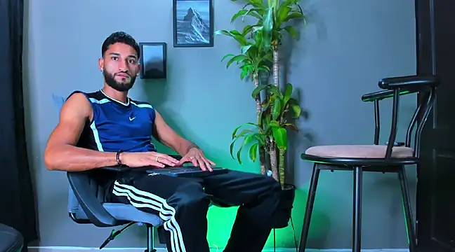 Snapshot of Damian_022 chatting on 26, 2, 2025 Damian 022 online show from 26, 2, 2025