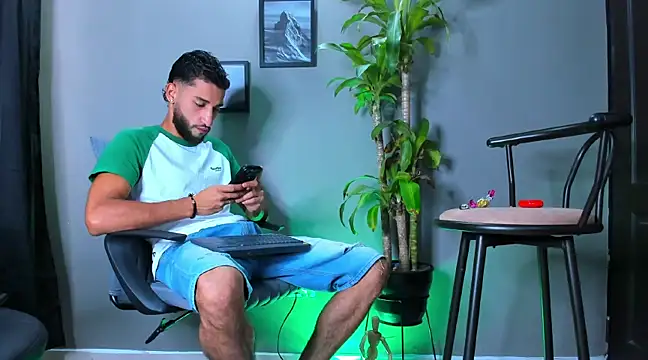 Snapshot of Damian_022 chatting on 3, 3, 2025 Damian 022 online show from 3, 3, 2025