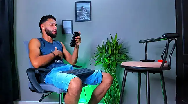 Snapshot of Damian_022 chatting on 14, 3, 2025 Damian 022 online show from 14, 3, 2025