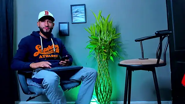 Snapshot of Damian_022 chatting on 6, 10, 2025 Damian 022 online show from 6, 10, 2025