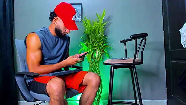 Snapshot of Damian_022 chatting on 15, 11, 2025 Damian 022 online show from 15, 11, 2025