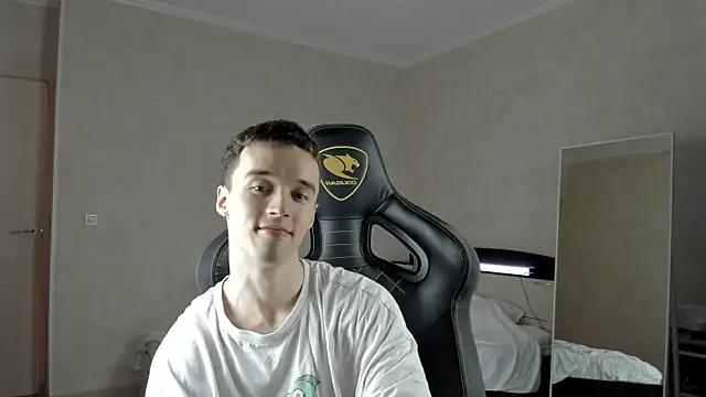 Snapshot of MasonWarholl chatting on 1, 3, 2025 MasonWarholl online show from 1, 3, 2025