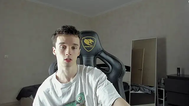 Snapshot of MasonWarholl chatting on 19, 3, 2025 MasonWarholl online show from 19, 3, 2025