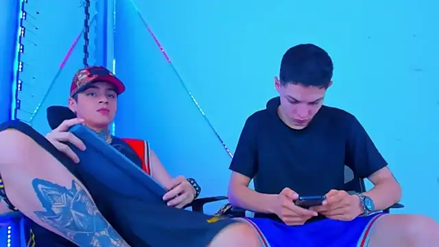 HOT boy2025 online show from 17, 10, 2025