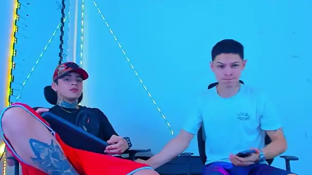 HOT boy2025 online show from 20, 10, 2025