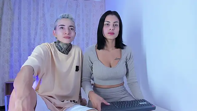 Tinny and Candy online show from 3, 12, 2025