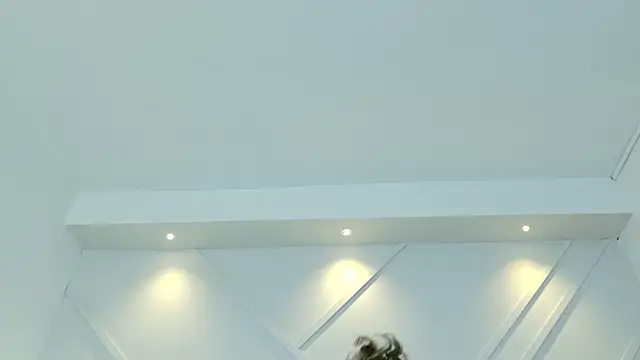 Juliabadlee online show from 19, 5, 2026