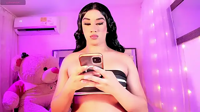 ShantalGirs online show from 10, 10, 2025