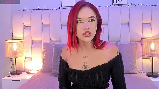 SkinnyFoxy online show from 13, 12, 2025