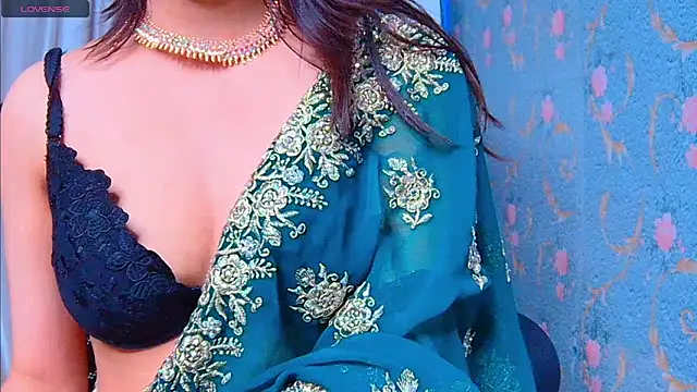 Aashika-Kaur online show from 17, 12, 2024