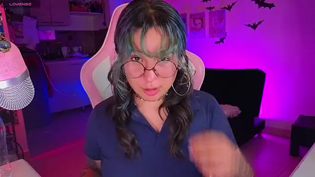 Snapshot of FernandaOrtegaaa chatting on 7, 11, 2025 FernandaOrtegaaa online show from 7, 11, 2025