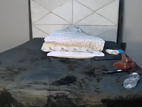 Snapshot of judy_the_booty chatting on 25, 2, 2025 judy the booty online show from 25, 2, 2025