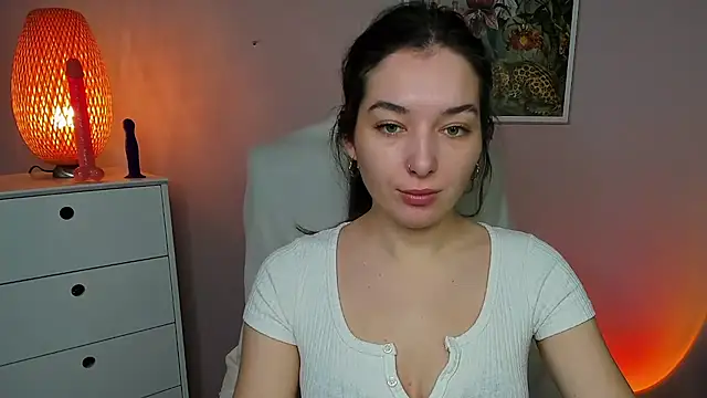 Snapshot of Meagn_Extasy chatting on 17, 11, 2025 Meagn Extasy online show from 17, 11, 2025