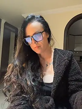 Snapshot of AndreaValencia chatting on 14, 7, 2026 AndreaValencia online show from 14, 7, 2026