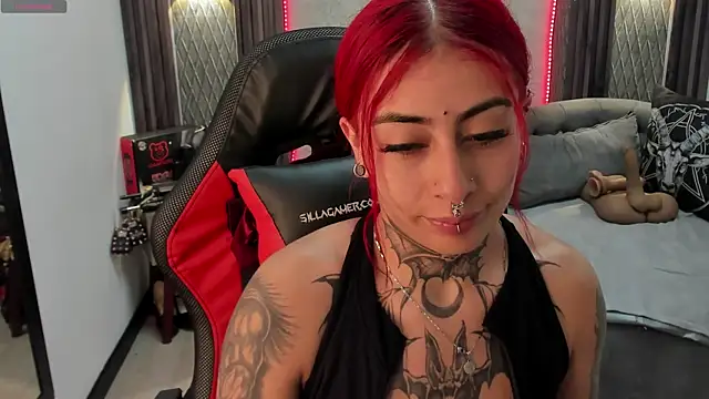 selene red  online show from 3, 2, 2025