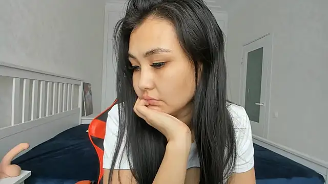 Missykitty01 online show from 13, 2, 2025