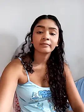 Snapshot of heleny901 chatting on 15, 12, 2025 heleny901 online show from 15, 12, 2025