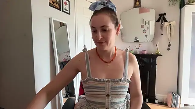 Snapshot of Littlelolo60 chatting on 23, 6, 2026 Littlelolo60 online show from 23, 6, 2026