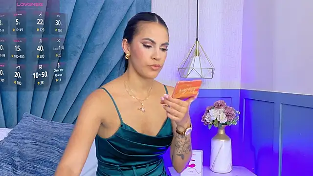 Camille Torres online show from 29, 1, 2025