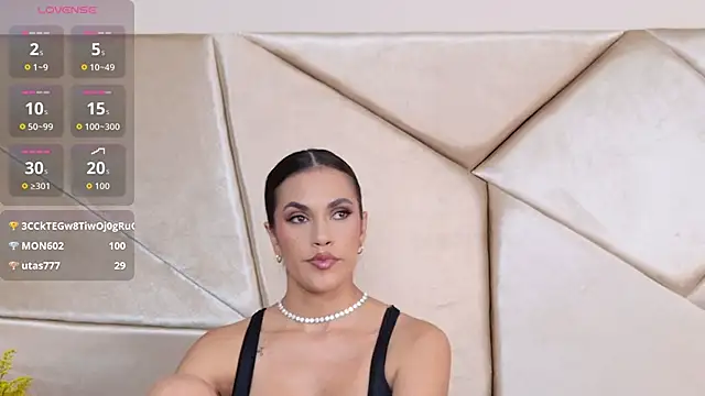 Camille Torres online show from 17, 10, 2025