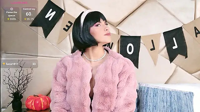 Camille Torres online show from 30, 10, 2025