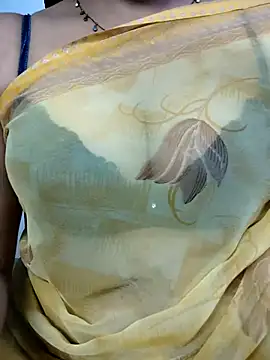 Snapshot of VR_here_4U chatting on 5, 10, 2025 VR here 4U online show from 5, 10, 2025