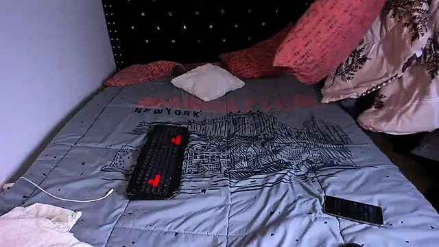 valerie luxe  online show from 17, 1, 2025