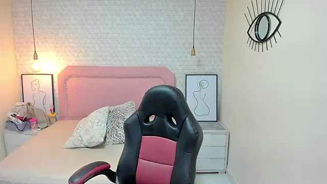 Kittytimberlake online show from 3, 10, 2025