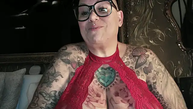 Snapshot of gepiercte_nippel chatting on 5, 1, 2025 gepiercte nippel online show from 5, 1, 2025