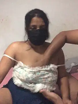 Snapshot of NOORA-GIRL chatting on 1, 2, 2025 NOORA-GIRL online show from 1, 2, 2025