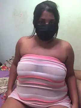Snapshot of NOORA-GIRL chatting on 10, 3, 2025 NOORA-GIRL online show from 10, 3, 2025
