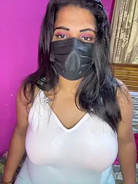 Snapshot of NOORA-GIRL chatting on 8, 10, 2025 NOORA-GIRL online show from 8, 10, 2025