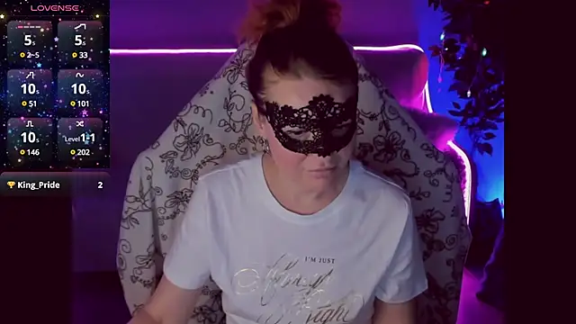 Sexy-Housewife online show from 11, 1, 2025