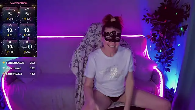Sexy-Housewife online show from 11, 1, 2025