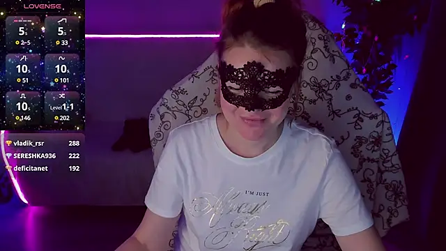 Sexy-Housewife online show from 11, 1, 2025