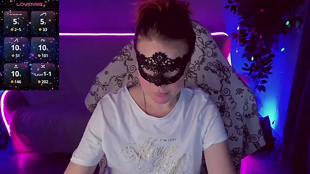 Sexy-Housewife online show from 19, 1, 2025