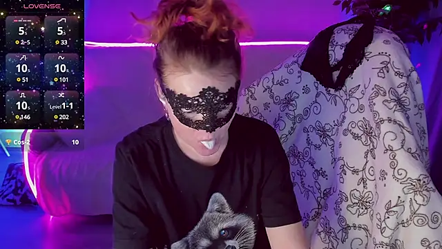 Sexy-Housewife online show from 22, 1, 2025