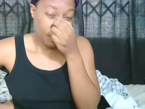 DIRTYTALKINQUEEN online show from 2, 3, 2025