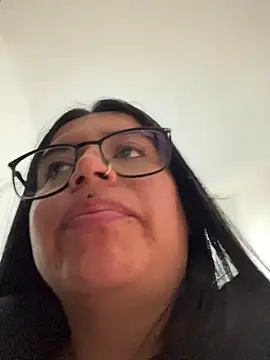 Devilsweet17 online show from 19, 4, 2026