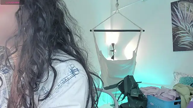 emma alice  online show from 13, 3, 2025