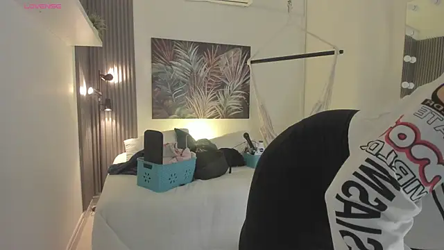 emma alice  online show from 31, 10, 2025