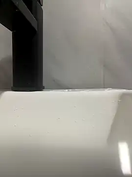 Lb20gostoso online show from 4, 11, 2025